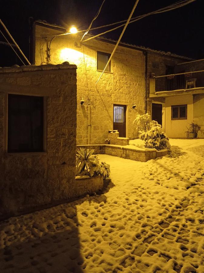 Casa Vacanze Borgo Gulini Da Anna Petralia Soprana Zewnętrze zdjęcie